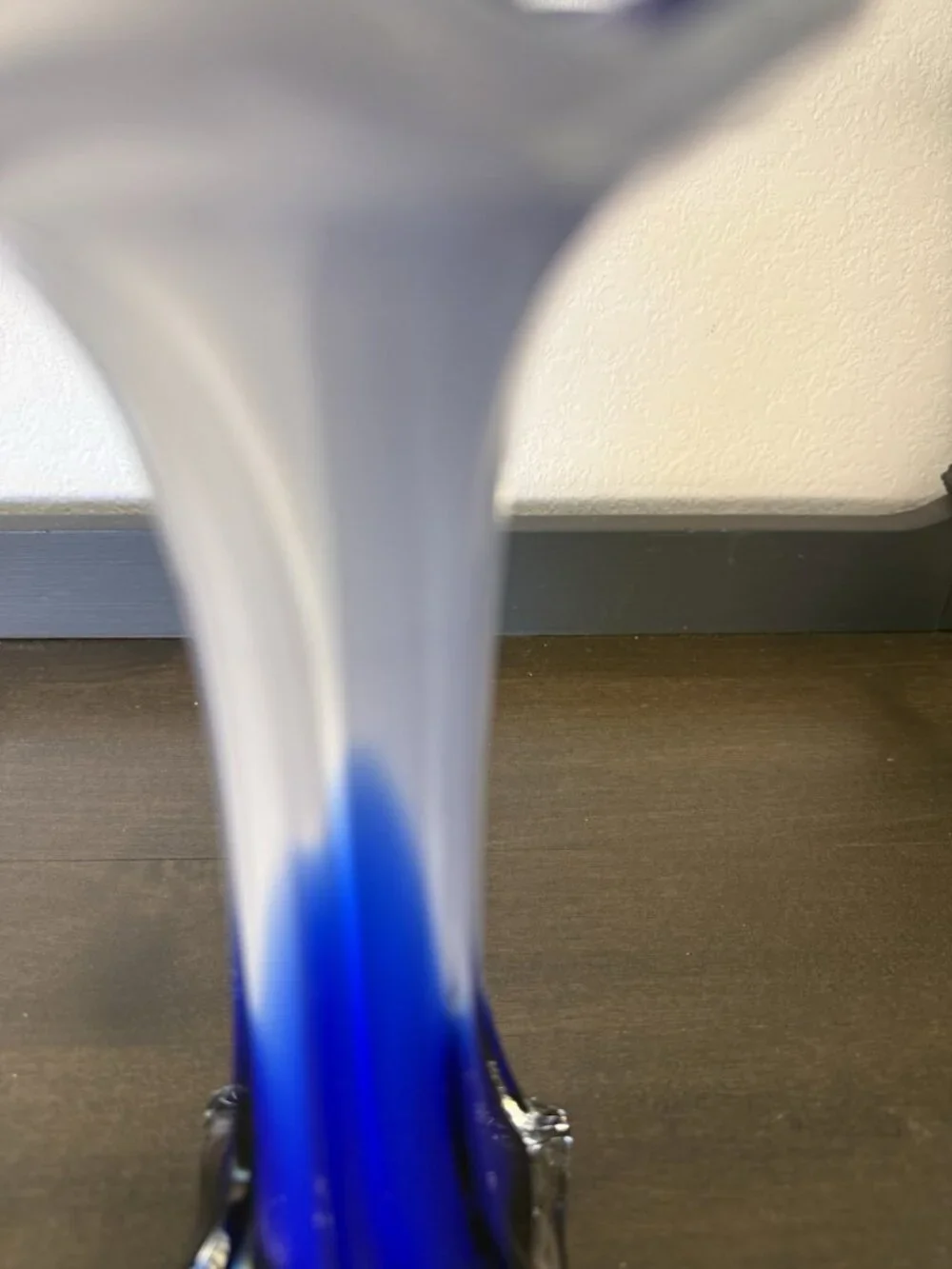 Vintage MCM Colbalt Blue & Opal Fade White Hand Blown Art Glass Trumpet Vase  8